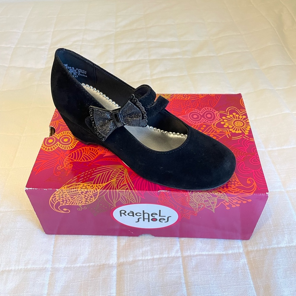 Girl’s Dress Shoes